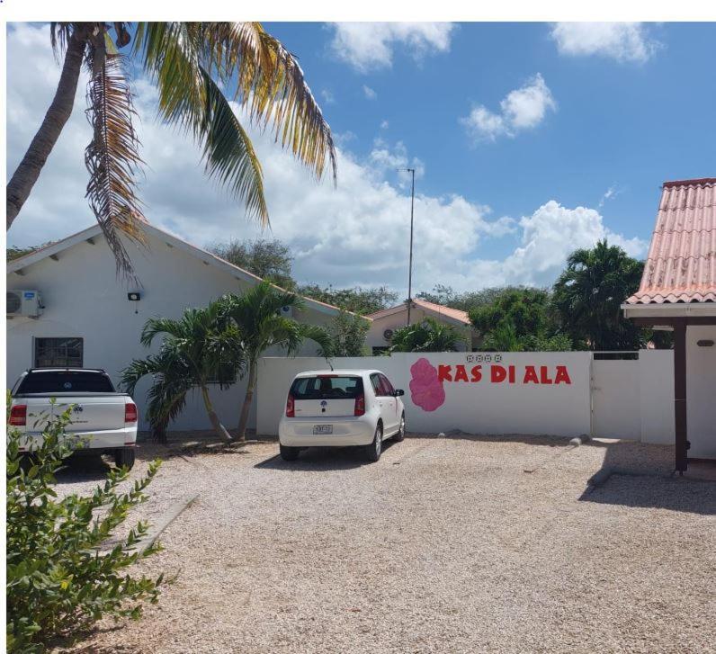Kas Di Ala Apartments Willemstad Exteriér fotografie